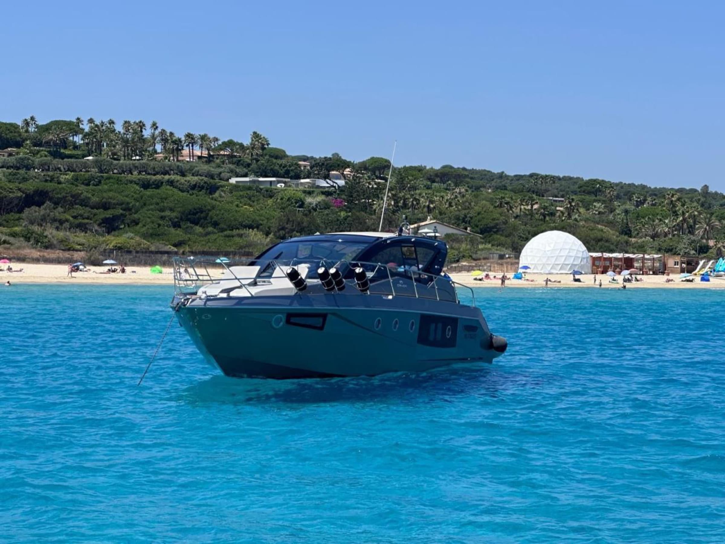 Cranchi 44, yacht charter on the French Riviera