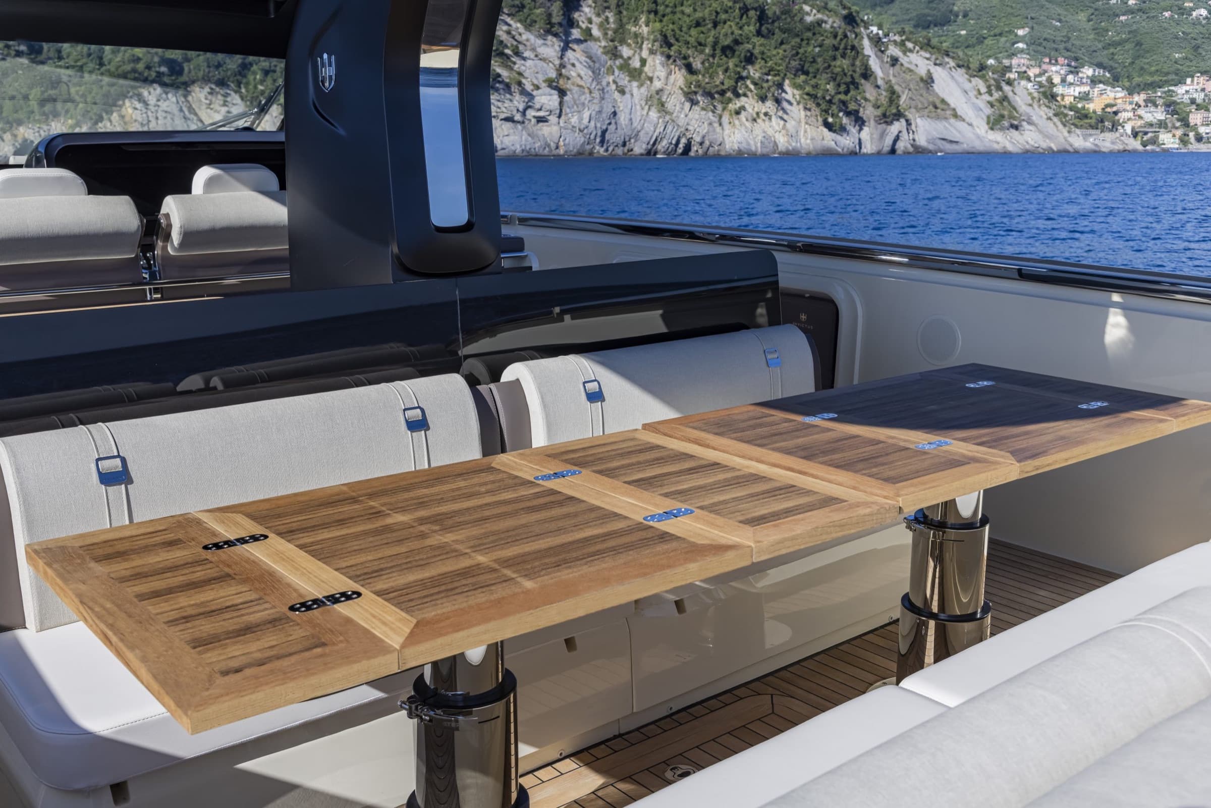 Invictus TT 460, yacht charter on the French Riviera (7)