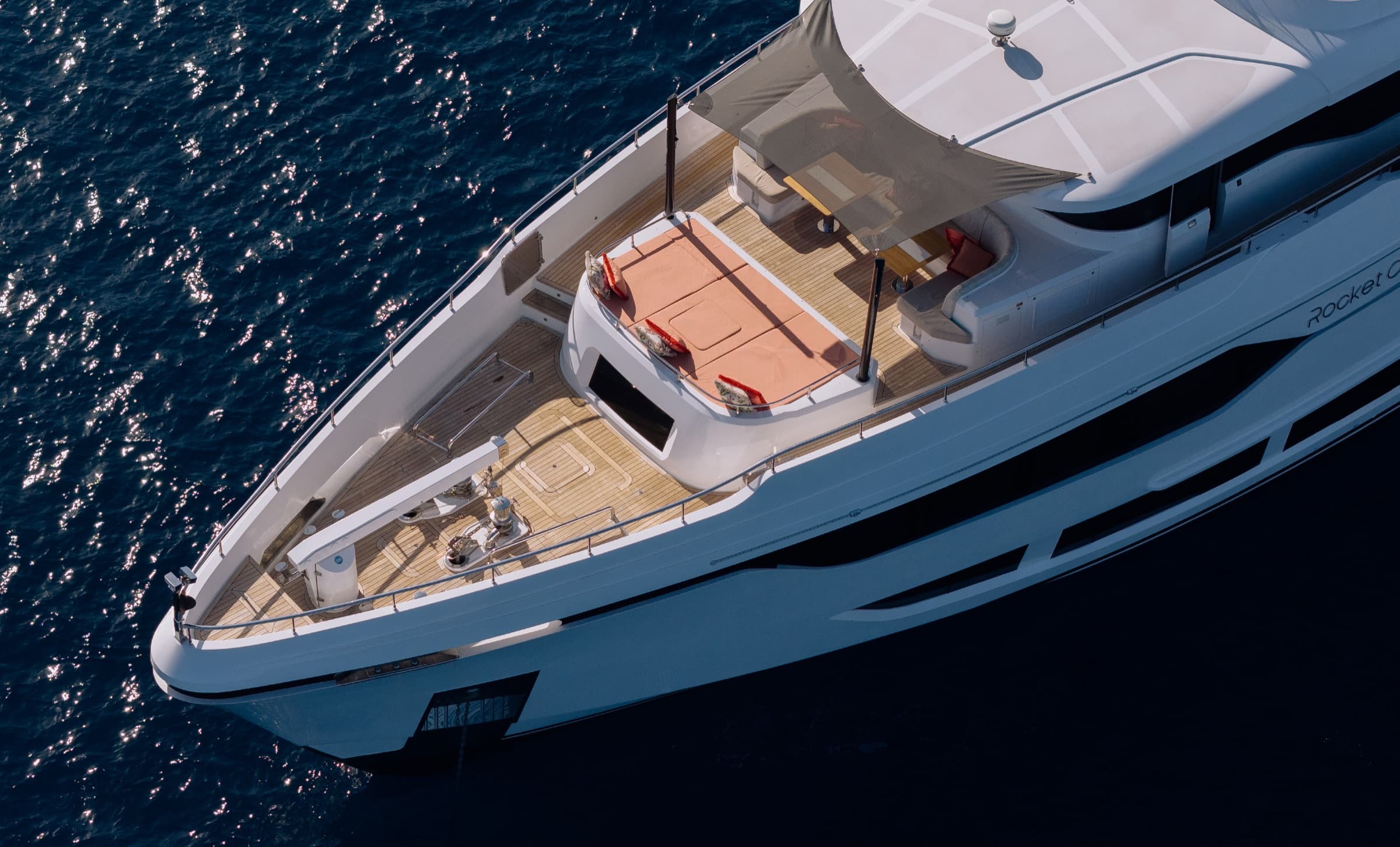 Majesty 120, yacht charter on the French Riviera (32)