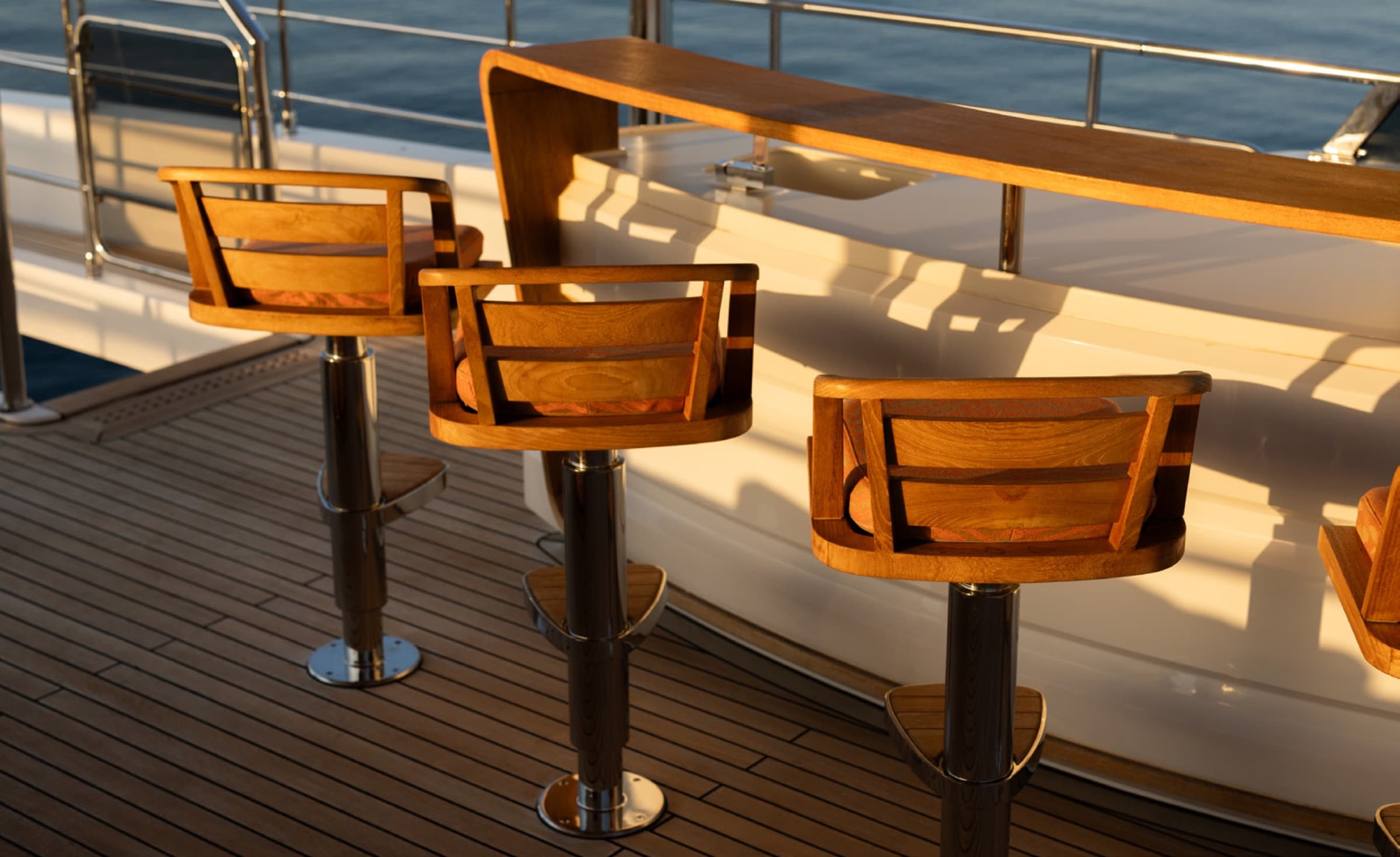 Majesty 120, yacht charter on the French Riviera (53)