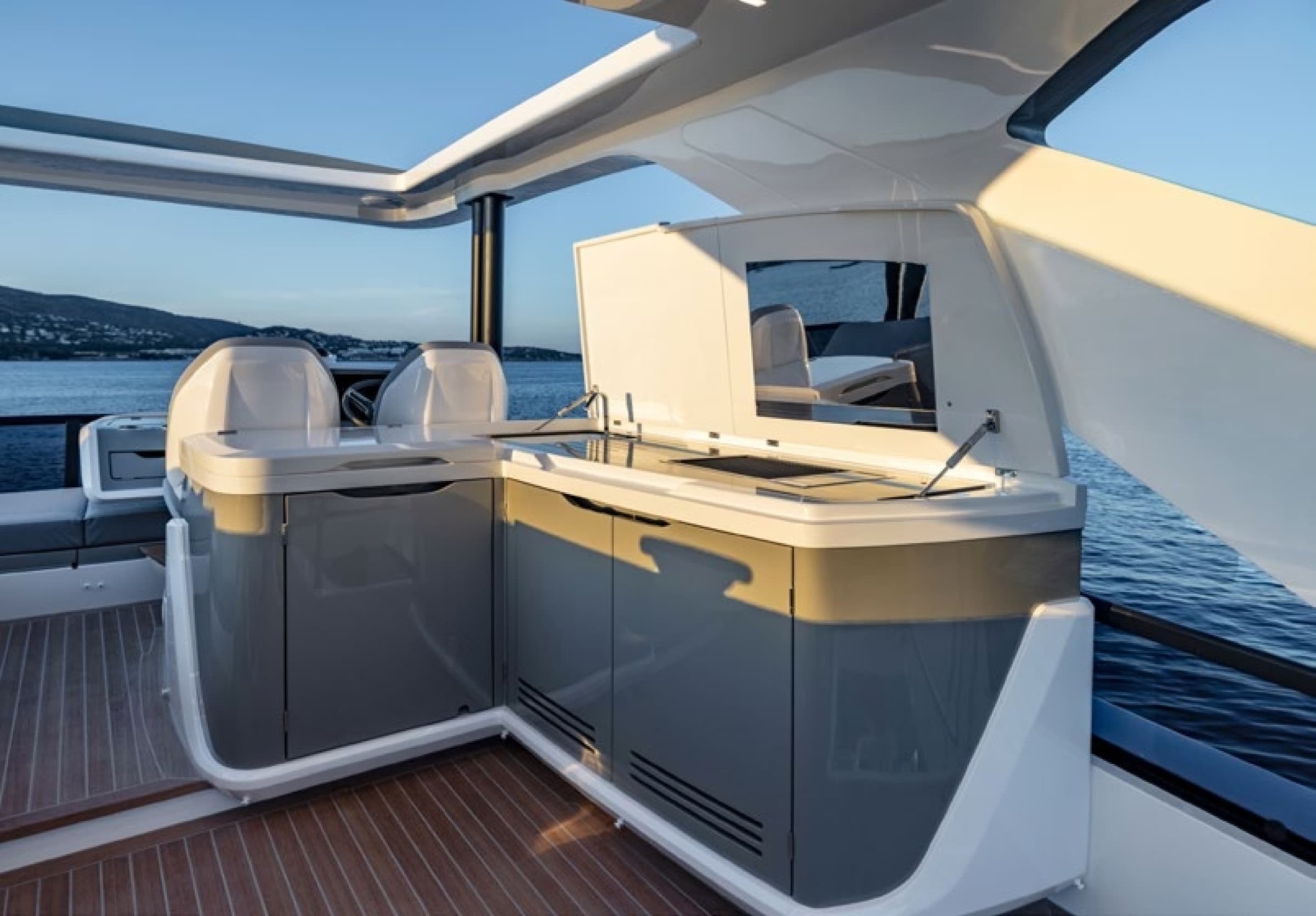 Le Pearl 63 en location sur la Côte d'Azur, vue 8