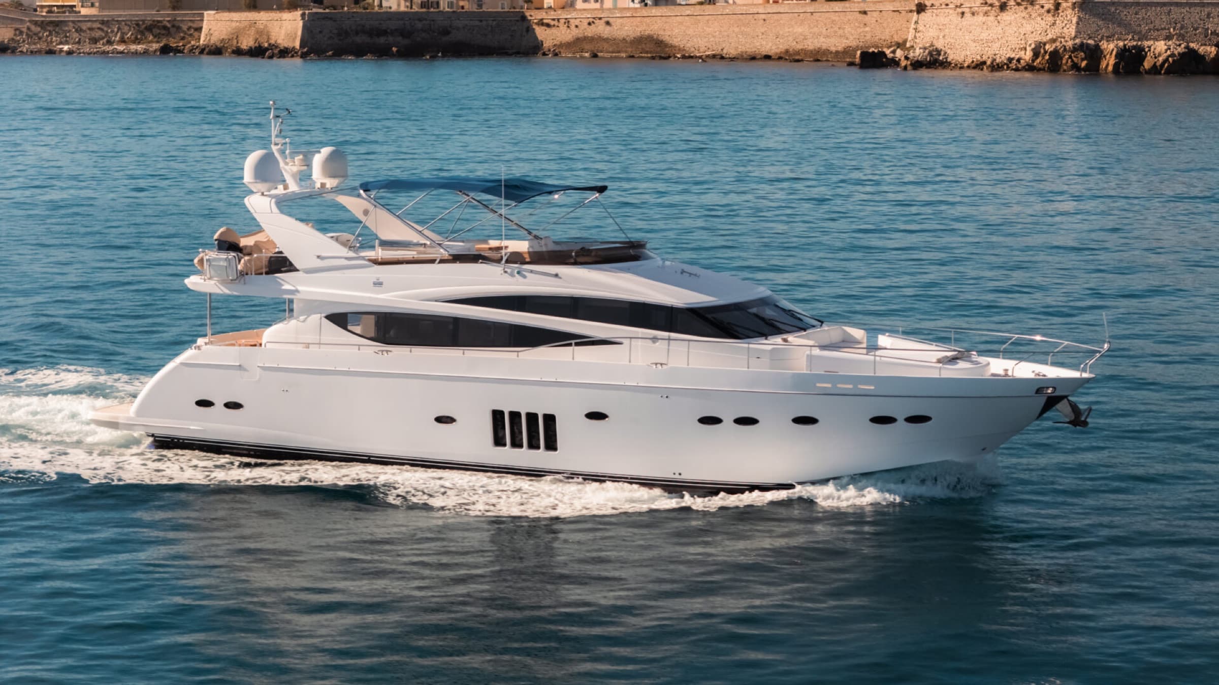 Princess 85, yacht charter on the French Riviera