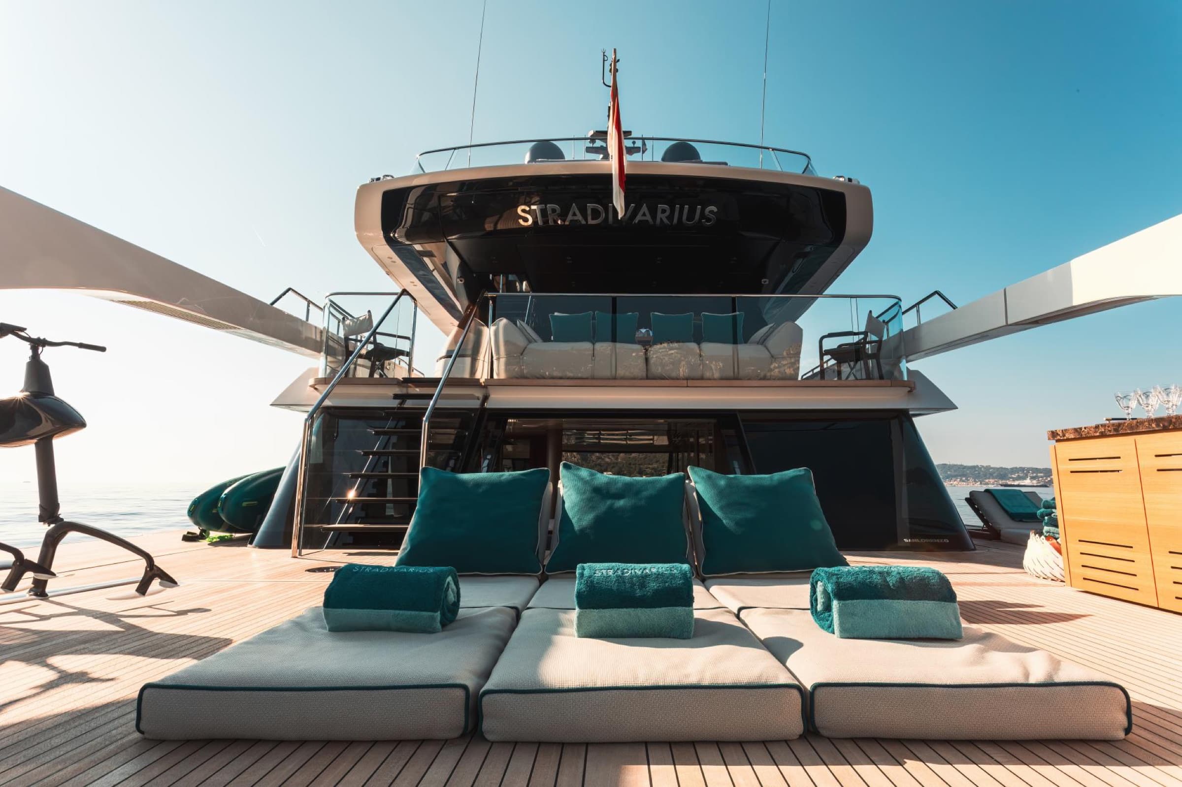 Le Sanlorenzo SX112 en location sur la Côte d'Azur, vue 5