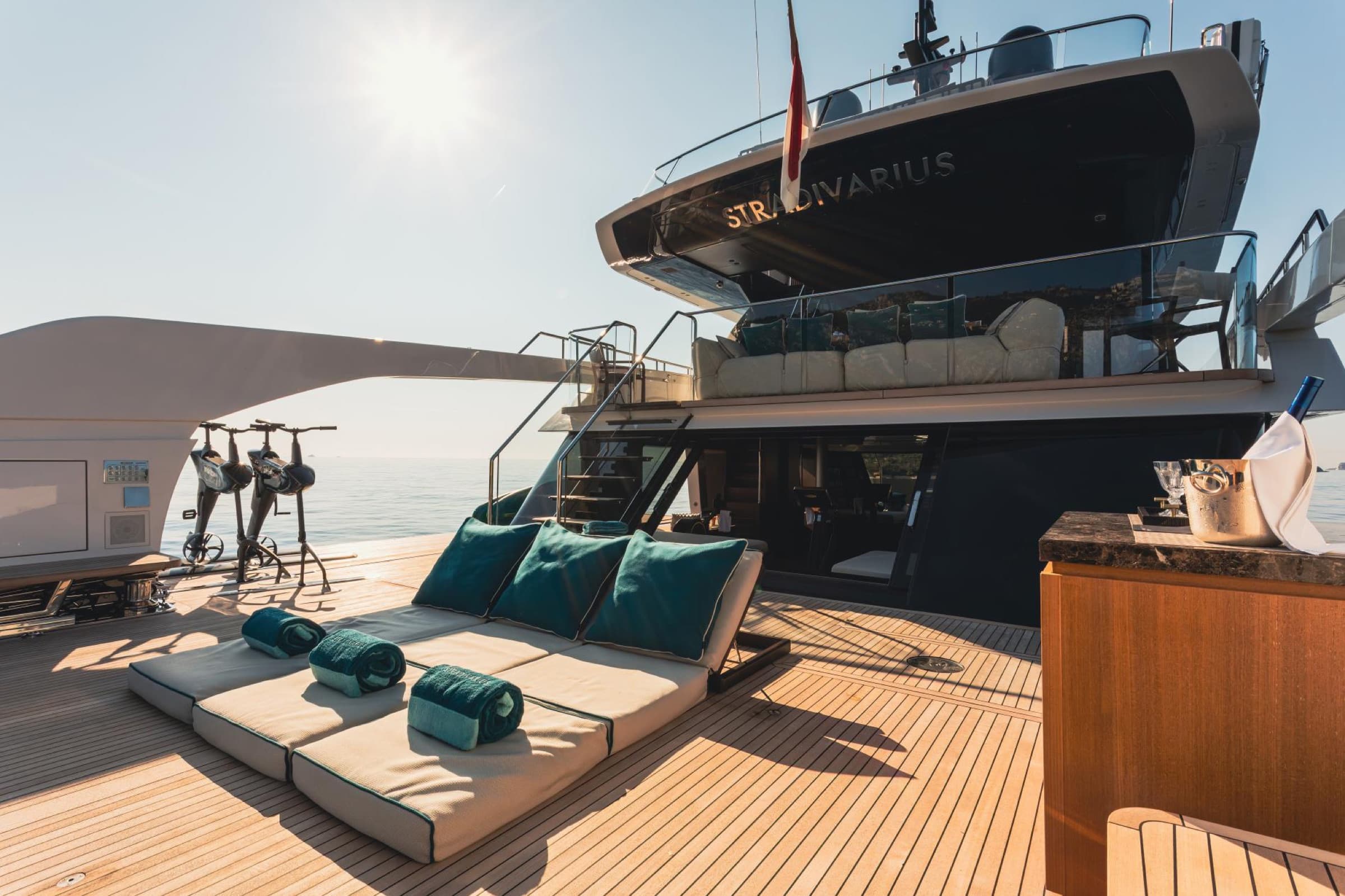 Le Sanlorenzo SX112 en location sur la Côte d'Azur, vue 6