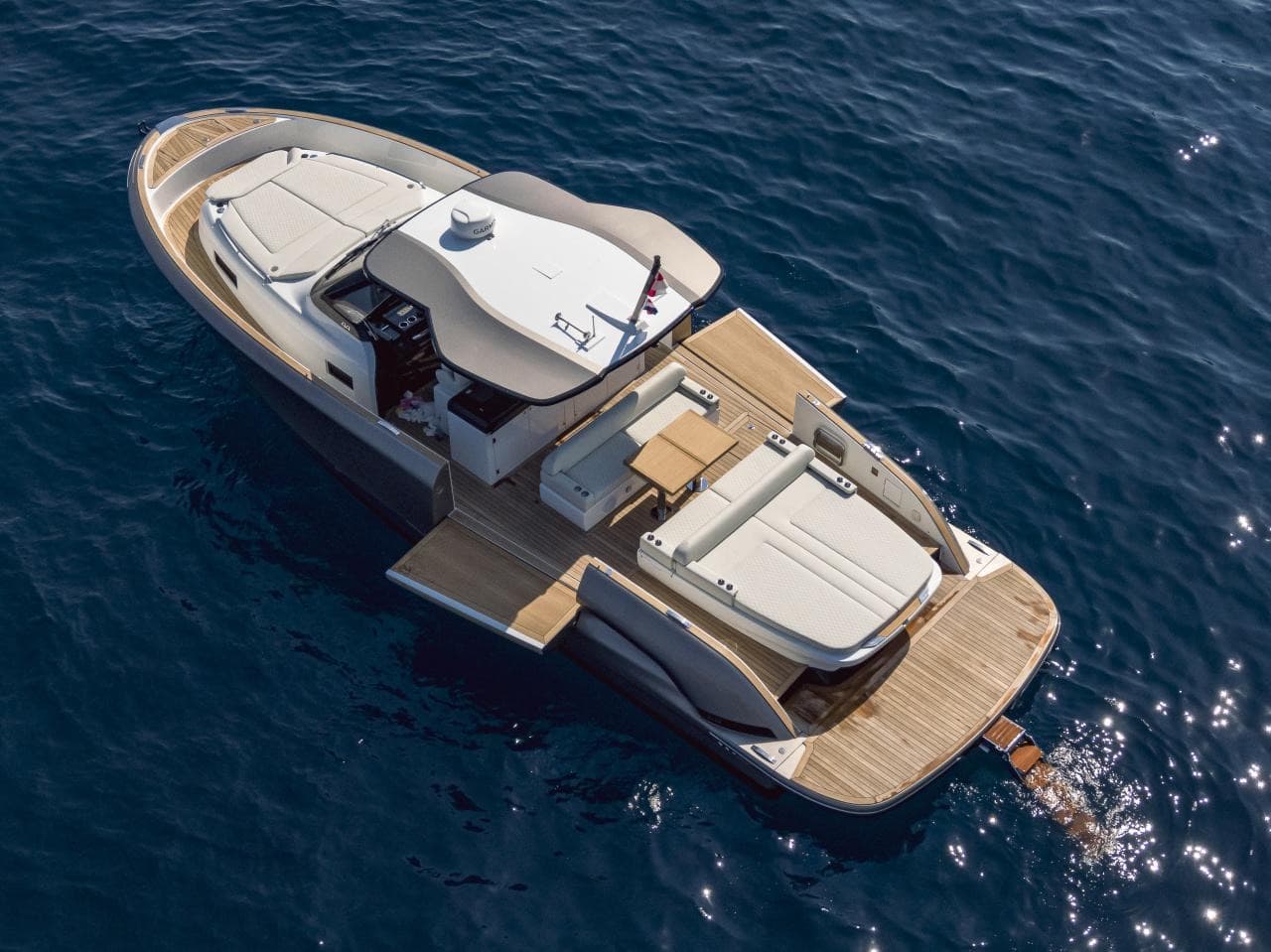 Solaris Power 44 Open, yacht charter on the French Riviera (2)