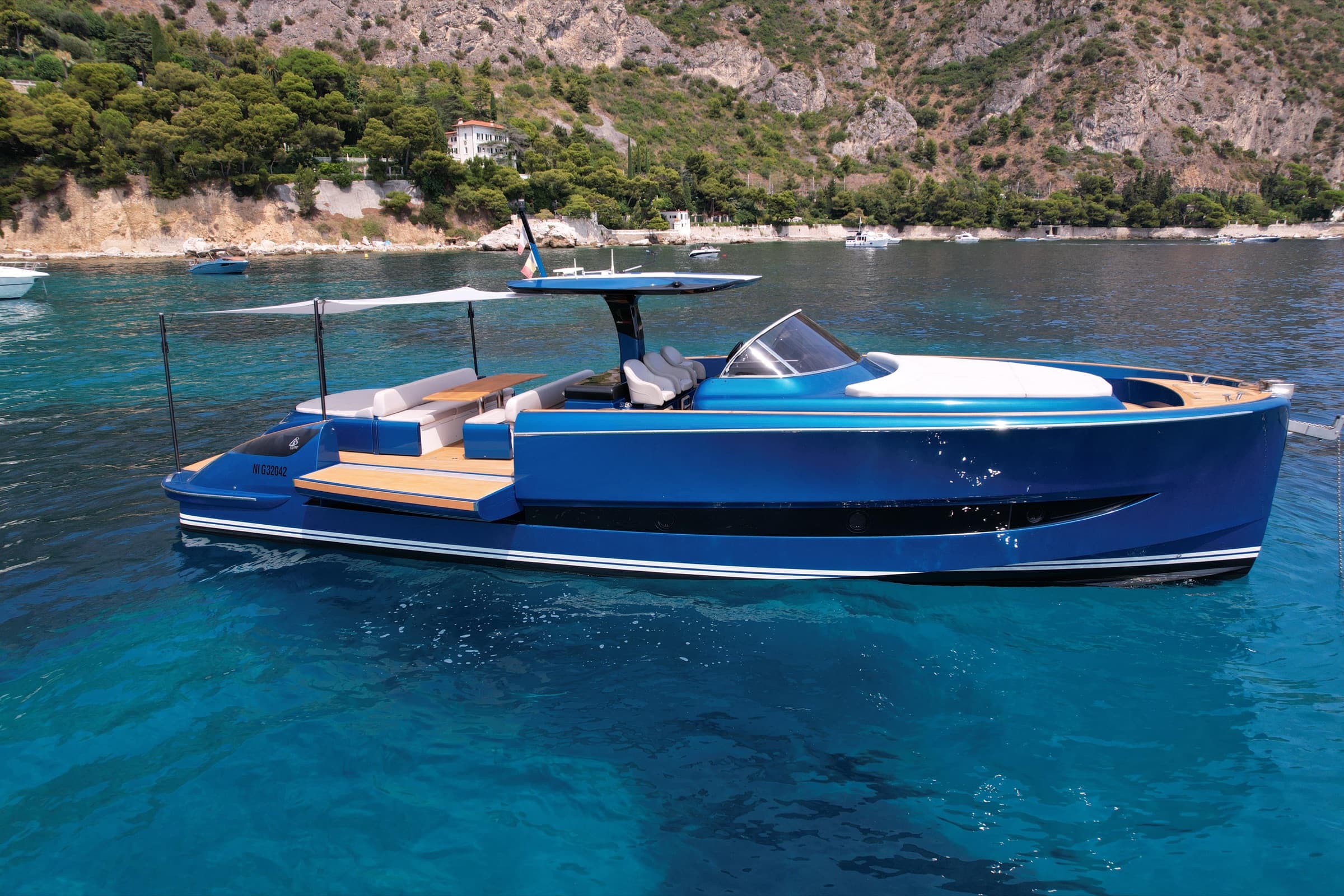 Solaris Yachts 48 Open, yacht charter on the French Riviera (2)